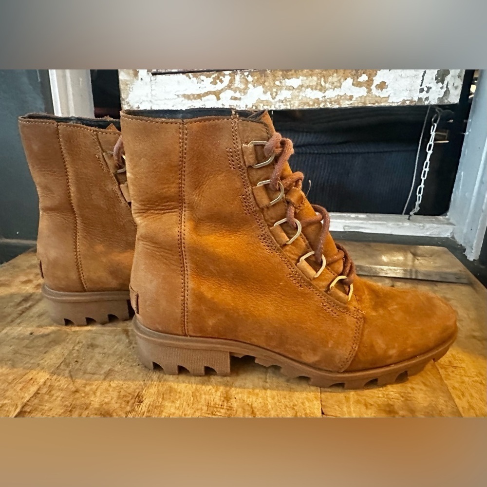 Sorel Waterproof Lace-Up Boots Women’s 8.5 Tan Nubuck Winter Boot - Picture 6 of 9